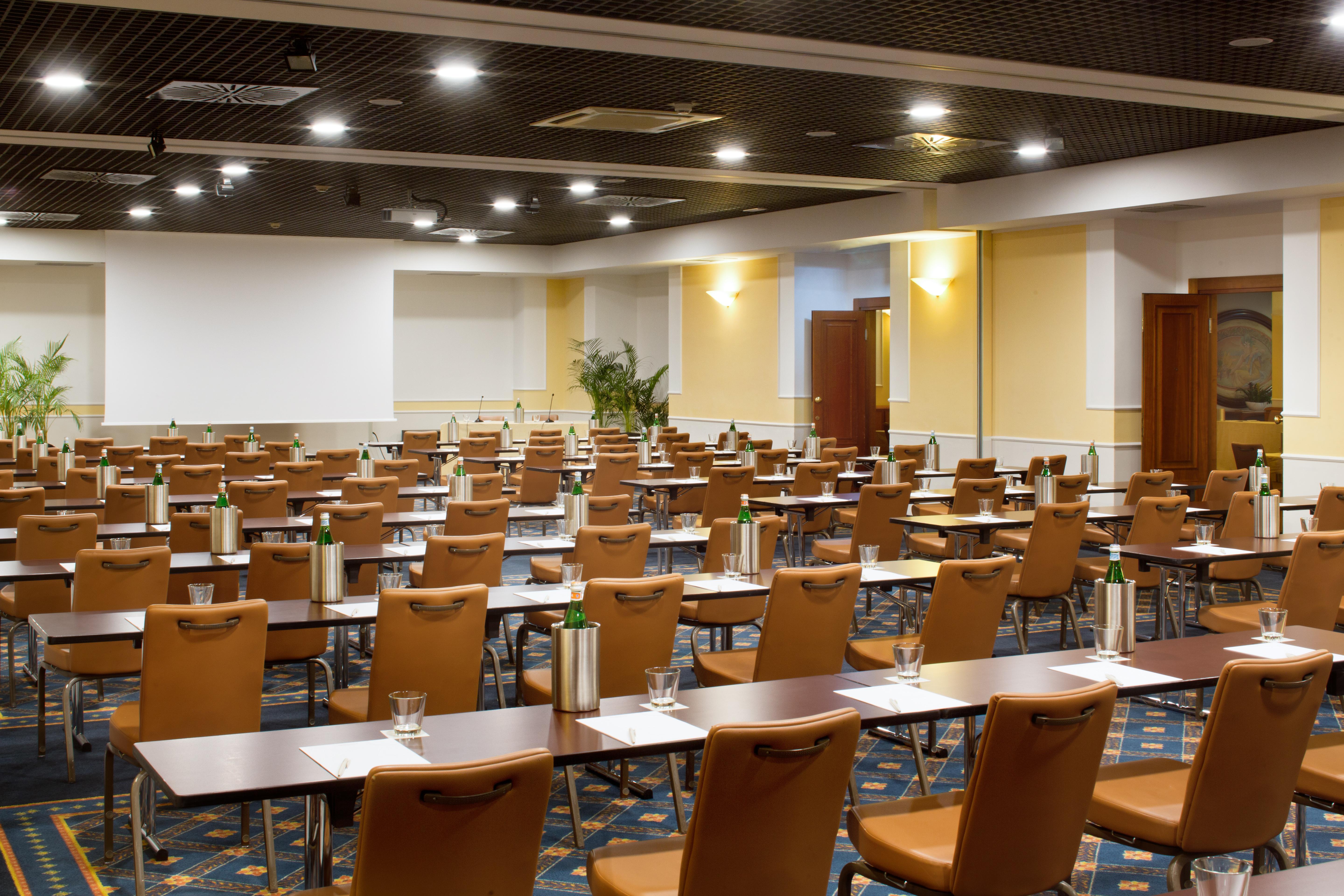 Starhotels Business Palace Hotel Milaan